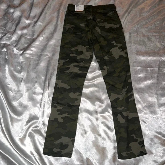 Old Navy Army Fatigue Pants - Picture 10 of 12